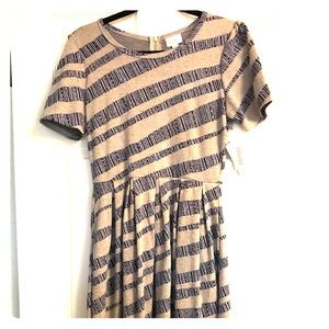 NWT LuLaRoe Amelia dress